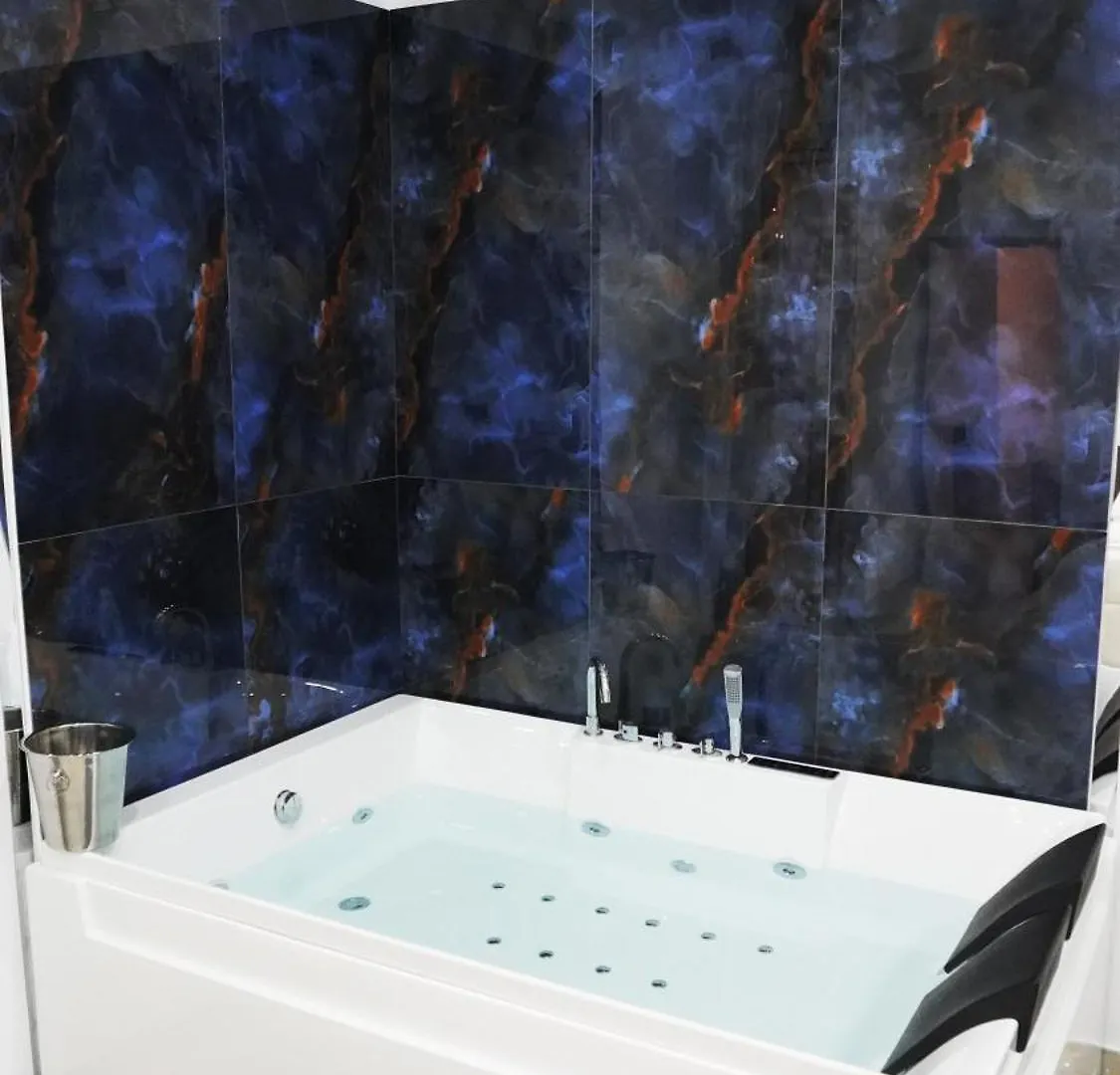 Da Tonino Luxury Apartments ナポリ イタリア