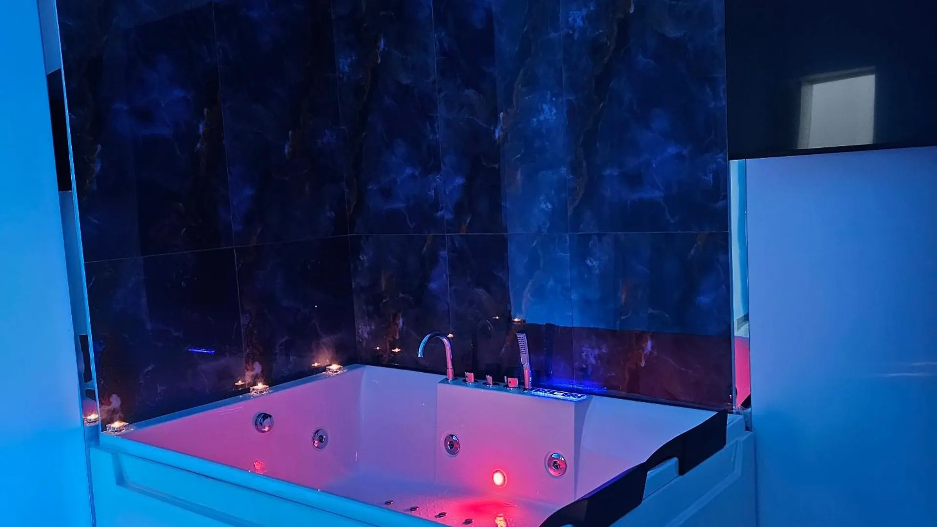 Da Tonino Luxury Apartments Naples Italy